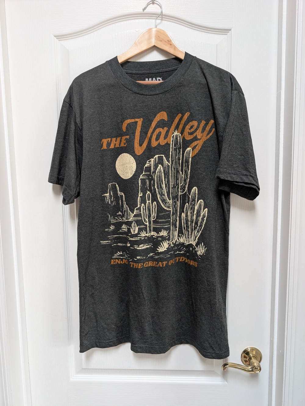 MAD Engine Men’s L The Valley Desert Cactus Graphic T Shirt Charcoal